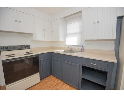 30 Gordon St, Worcester, MA 01604 photo 12