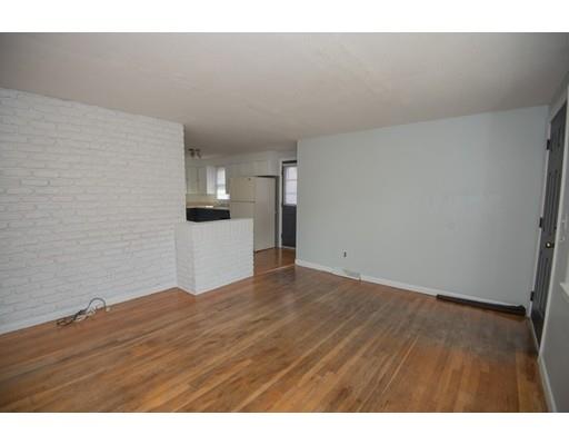 30 Gordon St, Worcester, MA 01604 photo 6