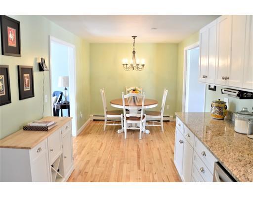 18 Plain St, Attleboro, MA 02703 photo 3