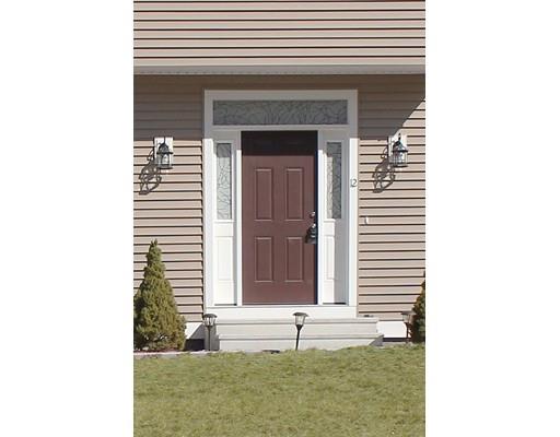 12 Blueberry Ln, Upton, MA 01568 photo 2