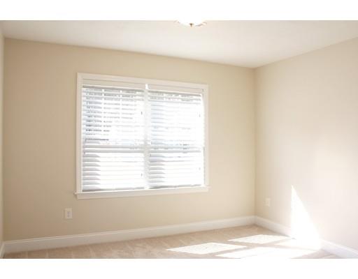 12 Blueberry Ln, Upton, MA 01568 photo 16