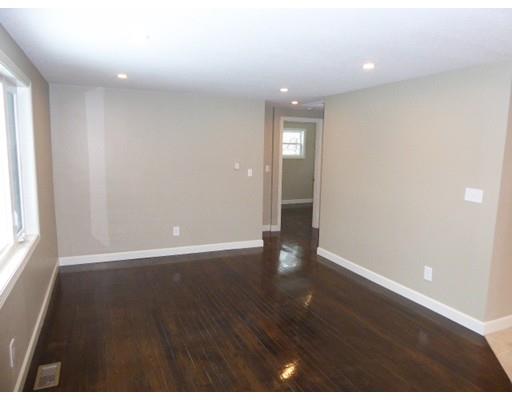 31 Plumtree Cir, Springfield, MA 01118 photo 6