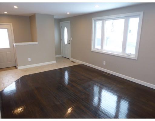 31 Plumtree Cir, Springfield, MA 01118 photo 7