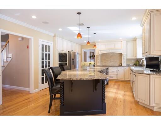 22 Isaac Sprague Dr, Hingham, MA 02043 photo 2