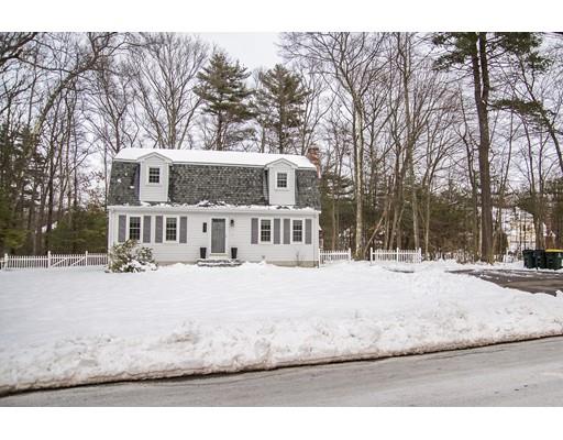 529 Maple St, Franklin, MA 02038 photo 2