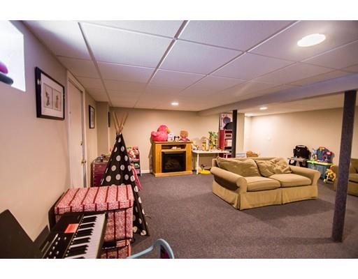 529 Maple St, Franklin, MA 02038 photo 21