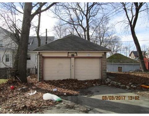29 Windsor St, Worcester, MA 01605 photo 3