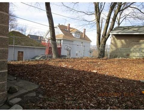 29 Windsor St, Worcester, MA 01605 photo 4