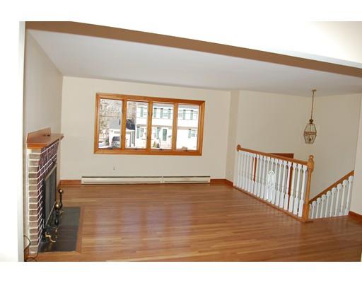 21 Paul St, Canton, MA 02021 photo 2