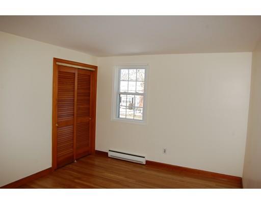 21 Paul St, Canton, MA 02021 photo 9