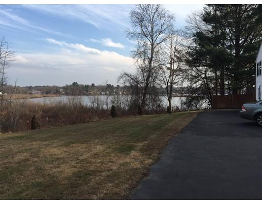 4 Roach Cir, North Reading, MA 01864 photo 2