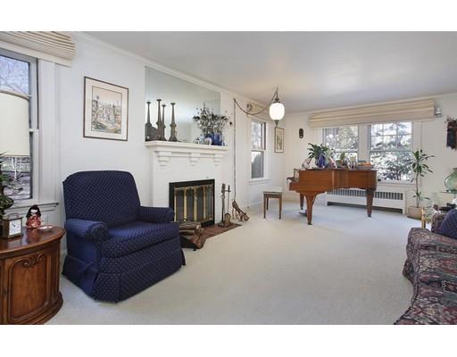 138 Tappan St, Brookline, MA 02445 photo 3