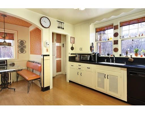 138 Tappan St, Brookline, MA 02445 photo 5