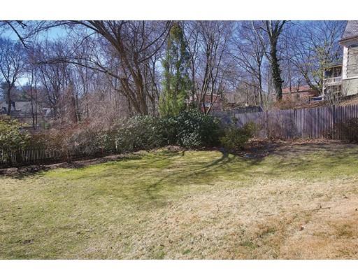 138 Tappan St, Brookline, MA 02445 photo 12