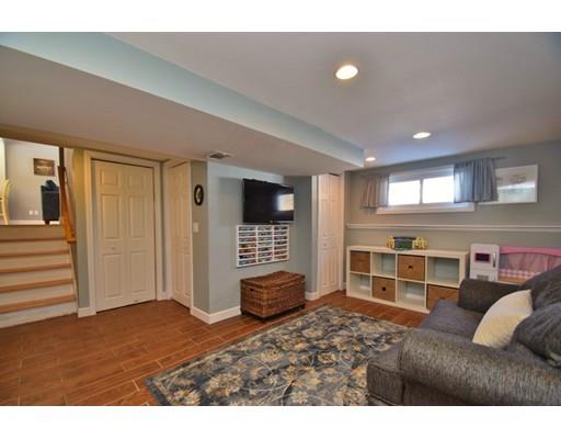 76 Davidson Rd, Framingham, MA 01701 photo 9