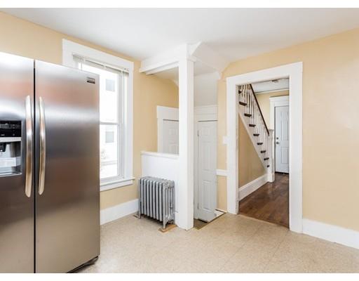 56 Edgemont St, Springfield, MA 01109 photo 12