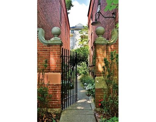 36 Beals St, Brookline, MA 02446 photo 2