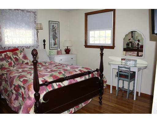 47 Lakeview Dr, Raynham, MA 02767 photo 10