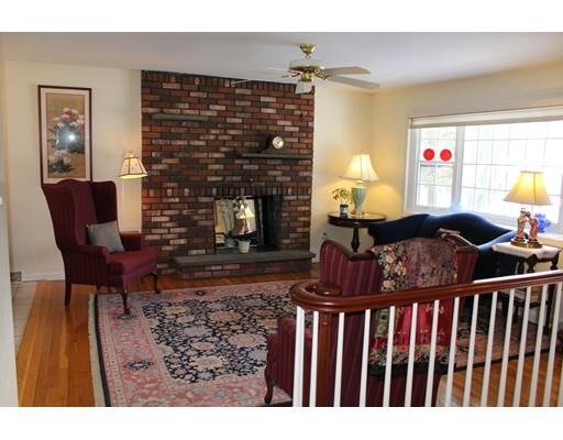47 Lakeview Dr, Raynham, MA 02767 photo 5