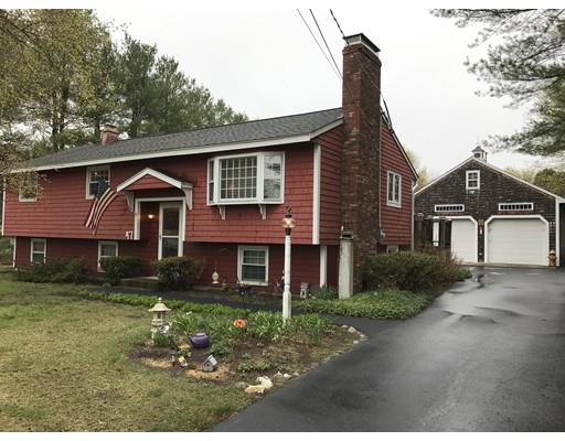 47 Lakeview Dr, Raynham, MA 02767 photo 1