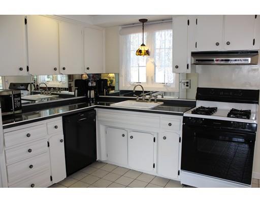 47 Lakeview Dr, Raynham, MA 02767 photo 2