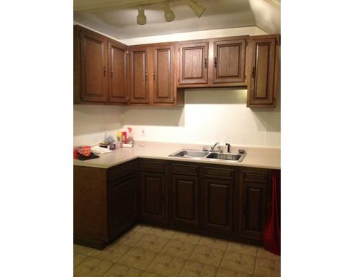 543 Hanover St, Fall River, MA 02720 photo 9