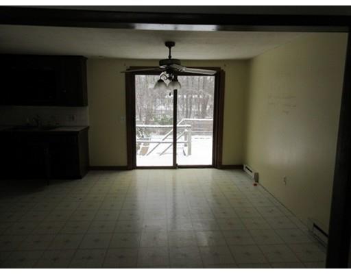 39 Ash St, Webster, MA 01570 photo 4