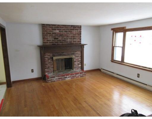 39 Ash St, Webster, MA 01570 photo 9