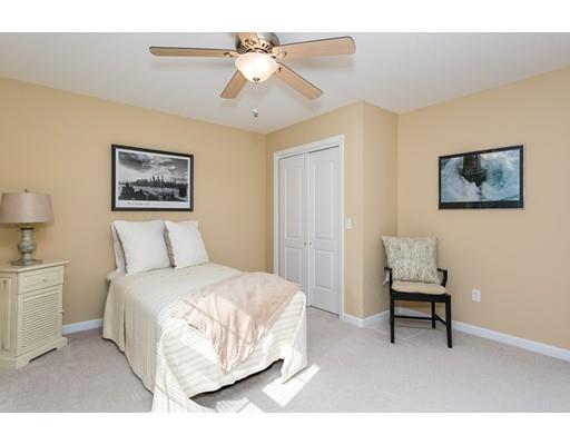 37 Barrington Dr, Springfield, MA 01129 photo 24