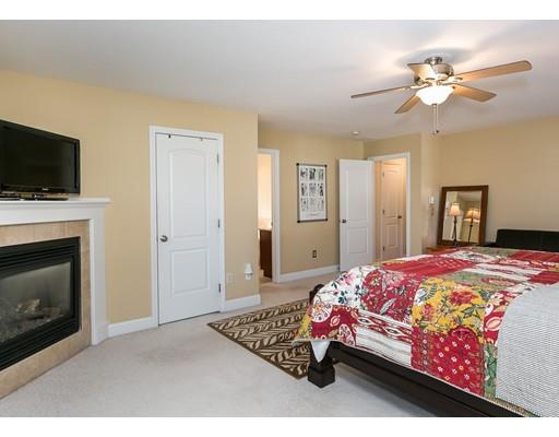 37 Barrington Dr, Springfield, MA 01129 photo 17