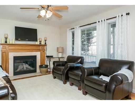 37 Barrington Dr, Springfield, MA 01129 photo 4