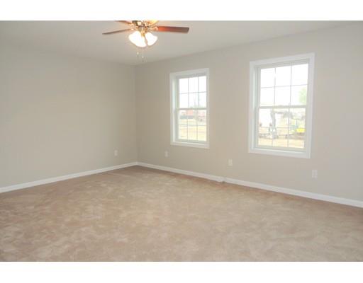 22 Silvia St, Springfield, MA 01104 photo 17