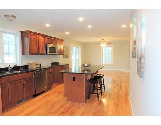 22 Silvia St, Springfield, MA 01104 photo 12