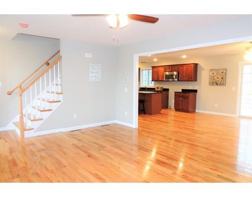 22 Silvia St, Springfield, MA 01104 photo 8