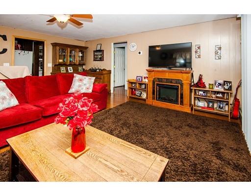 16 Abbott St, Lynn, MA 01905 photo 8