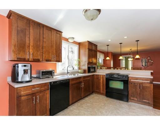 18 Meadowlark Dr, Wareham, MA 02571 photo 6