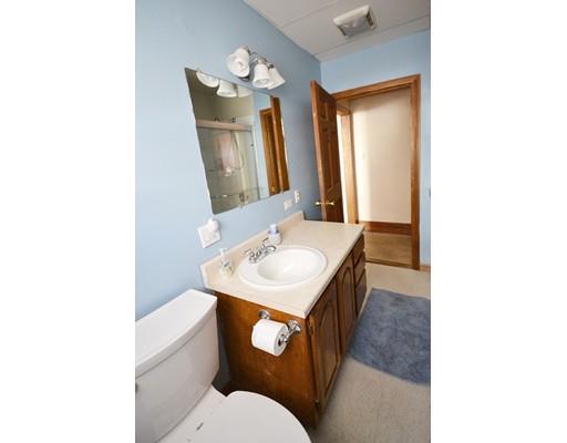 12 Lowell St, Worcester, MA 01603 photo 18
