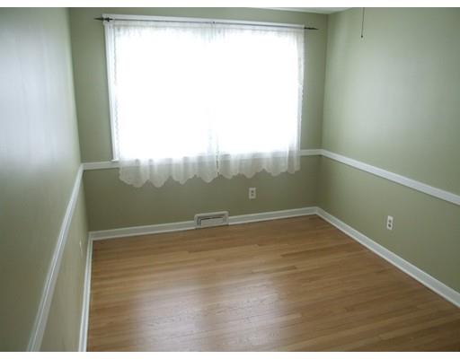 32 Stony Brk, Springfield, MA 01118 photo 12