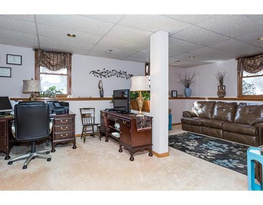 33 Amos Dr, Springfield, MA 01118 photo 20