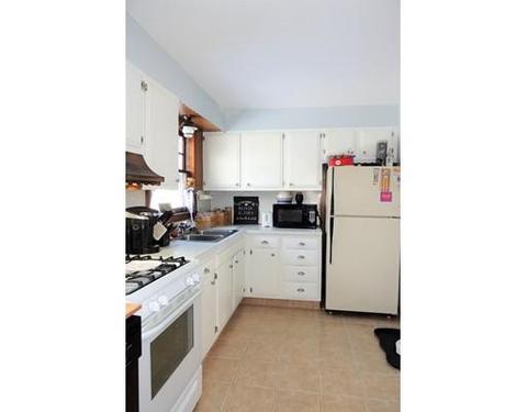 209 Arthur St, Springfield, MA 01104 photo 5