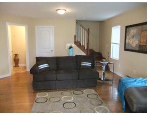 34 Ferry St, Chicopee, MA 01013 photo 4
