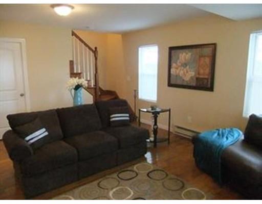 34 Ferry St, Chicopee, MA 01013 photo 3