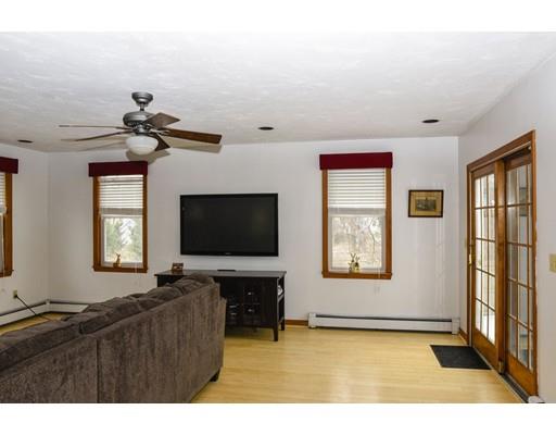 46 Hazelnut Pl, Dedham, MA 02026 photo 9