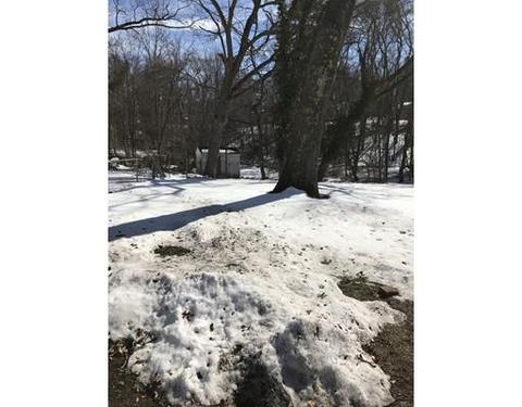 581 Plumtree, Springfield, MA 01118 photo 19