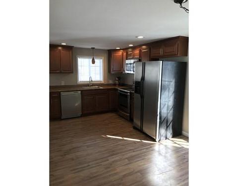 581 Plumtree, Springfield, MA 01118 photo 4