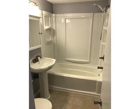 581 Plumtree, Springfield, MA 01118 photo 8