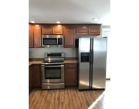 581 Plumtree, Springfield, MA 01118 photo 5
