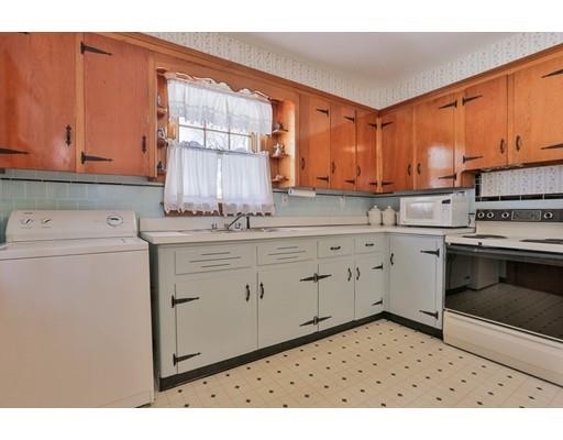 4 Vineyard Ave, Clinton, MA 01510 photo 4