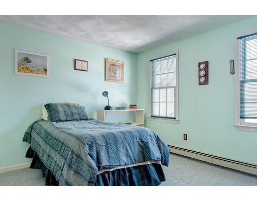 12 Florence Cir, Upton, MA 01568 photo 18