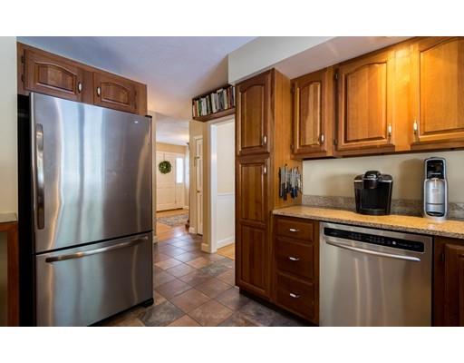 26 Thoreau Cir, Beverly, MA 01915 photo 8